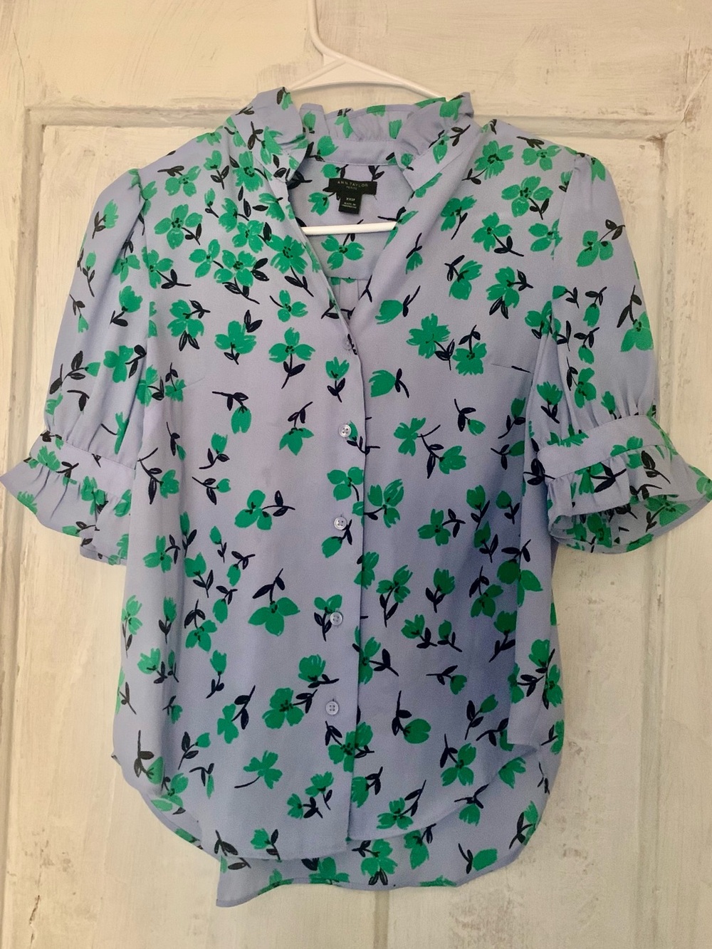 Ann Taylor Petite Floral Periwinkle Ruffle Collar Blouse